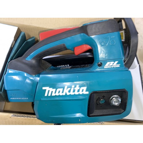 BAZÁR Makita DUC254CZ Aku řetězová pila carving 25cm, Li-ion LXT 18V, bez aku Z PO SERVISE