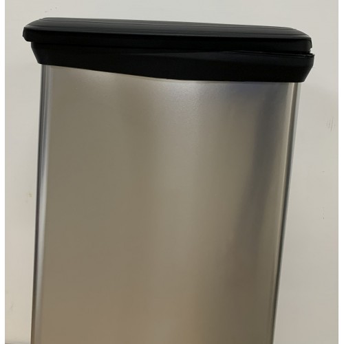 BAZÁR CURVER DECO BIN 50L Odpadkový kôš 39 x 29 x 73cm strieborný 02162-582 NEDOLIEHA VEKO