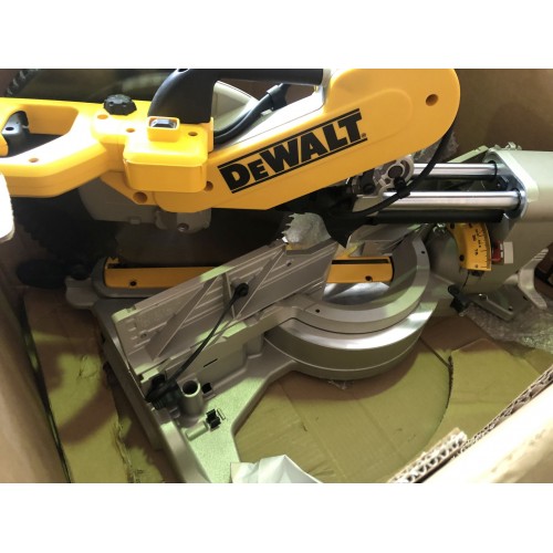 VÝPREDAJ DeWALT Pokosová píla s posuvom 305mm DWS780 VRÁTENÝ TOVAR, FUNKČNÉ !!!
