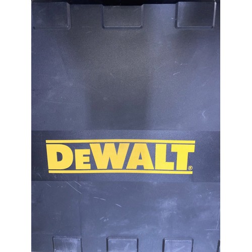 BAZÁR DeWALT DCN890P2 Aku klincovačka do betónu XR (2x5,0Ah/18V) v kufríku POŠKODENÝ KUFR!