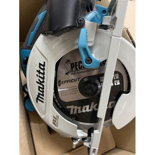 BAZÁR Makita DHS680Z Aku bezuhlíková okružná píla Li-ion LXT 18V (bez aku) POUŽITÁ!!