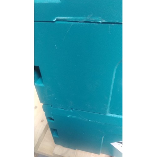 BAZÁR Makita 821550-0 Makpac 2 prepravný kufor 295 x 395 x 157 mm POŠKRIABANÝ!!!