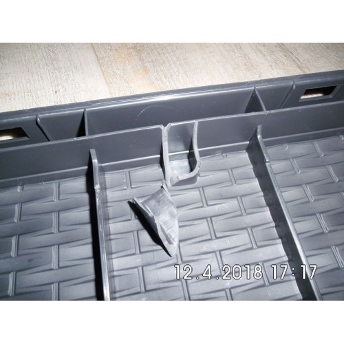 VÝPREDAJ KETER CAPRI Storage záhradný úložný box, 302 l, antracit 17201486, POŠKOZENÝ