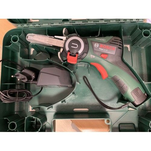 BAZÁR BOSCH EasyCut 12 Aku motorová píla 06033C9020 POUŽITÉ!!