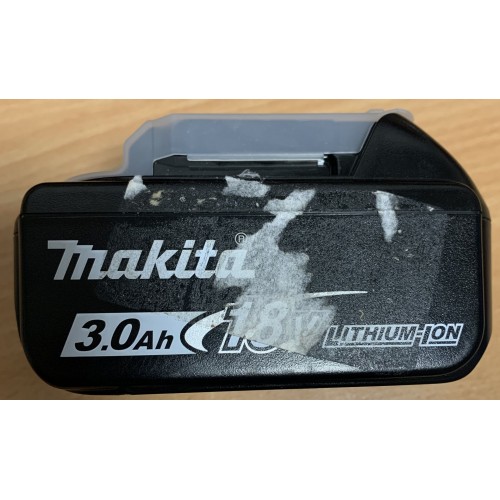 BAZÁR Makita BL1830 Li Akumulátor 18V 3,0Ah 194204-5 POLEPENÁ!!