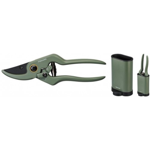 Fiskars Plant Care Záhradné nožnice s puzdrom, 20cm 1075314