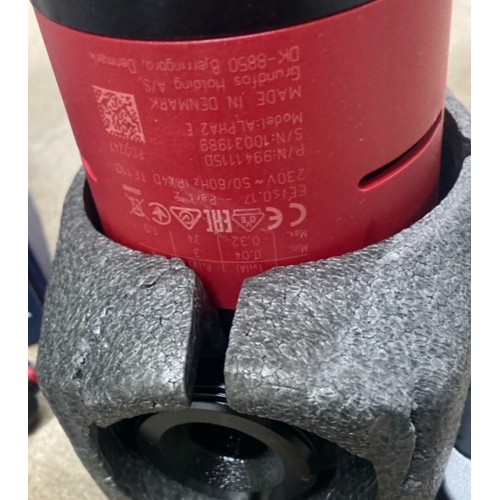 BAZÁR Grundfos ALPHA2 25-60 130 mm 1x230V obehové čerpadlo, 99411150 POŠKODENÁ IZOLÁCIA!