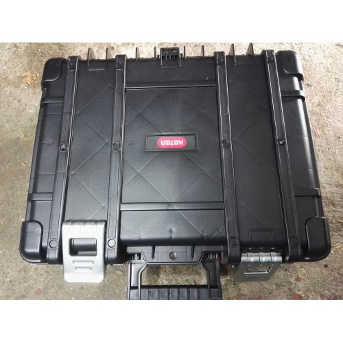 VÝPREDAJ KETER TECHNICAN BOX kufor na náradie 48x18x38cm čierny/červený 17198036 PRASKLINY