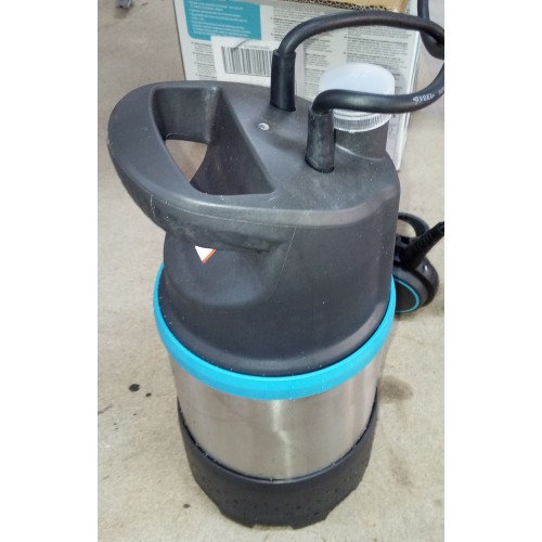 BAZÁR GARDENA 4700/2 inox Čerpadlo do suda 550W, 1764-20 POUŽITÉ, POŠKODENÝ OBAL!!