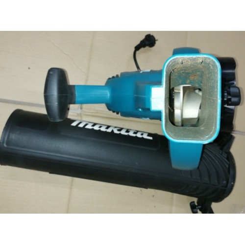 BAZÁR Makita UB0801V Vysávač 1650W s príslušenstvom 1X POUŽITÉ, POŠKODENÝ OBAL!!