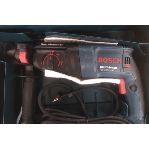 BAZÁR BOSCH GBH 2-26 DRE Vŕtacie kladivo s SDS plus 0611253708 POŠKODENÉ!!
