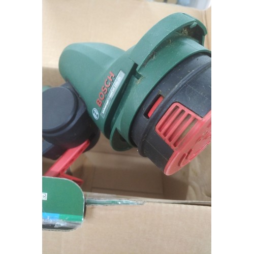 BAZÁR BOSCH UniversalGrassCut 18V-260 Aku vyžínač 06008C1D04 POUŽITÉ!!