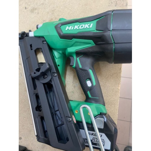 BAZÁR HiKOKI (Hitachi) NR1890DBCLWQZ Aku klincovačka (18V/2x5,0Ah) HitBox PO SERVISE!!
