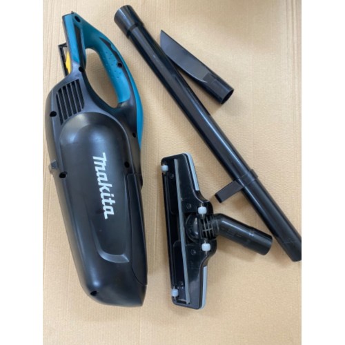 BAZÁR Makita DCL182ZB Aku-vysávač čierny Li-ion 18V, bez aku PO SERVISE!!
