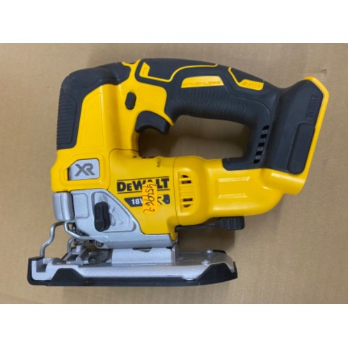 BAZÁR DeWALT DCS334N Aku priamočiara píla XR Li-Ion (18V/bez aku)
