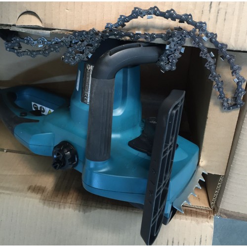 VÝPREDAJ MAKITA Elektrická píla 40cm,1800W (ES43TLC) UC4041A PO SERVISE!!!FUNKČNÉ!!!