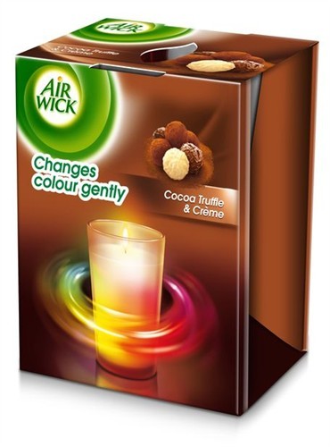 Air Wick sviečka Multicolor Čokoláda a Praskajúce oheň 155 g, 123562 