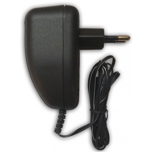 Deramax K02. Sieťový napájací zdroj 12V 1005