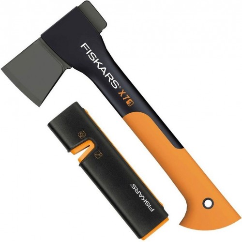 Fiskars Set sekera univerzálna X7 + ostřič Xsharp™ 1020183