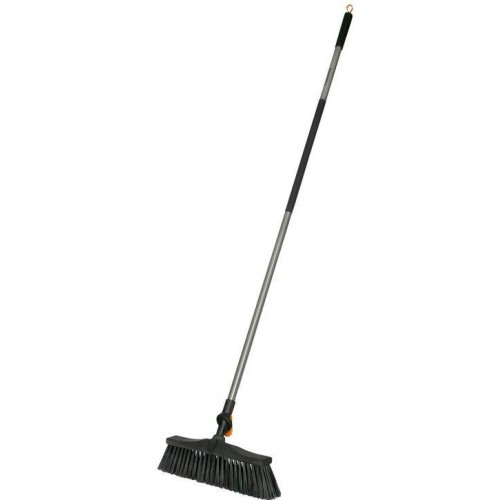 FISKARS ľahká metla záhradná 135530 FISKARS ľahká metla záhradná 135530