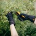 Fiskars Rukavice pre starostlivosť o kríky vel.8 1071152