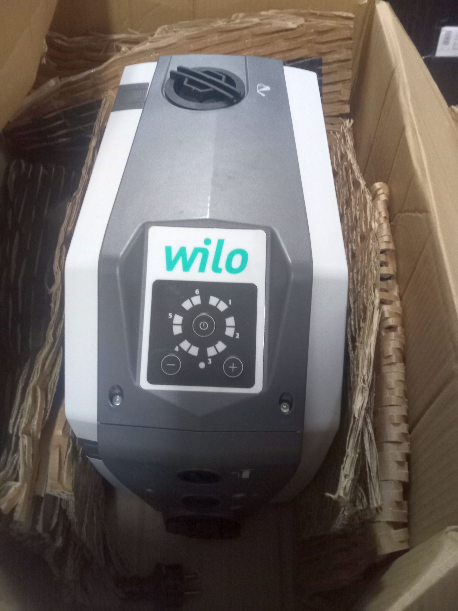 <section><h2>VÝPREDAJ WILO ISAR BOOST5-E-3 domáca vodáreň 4243583 POUŽITÉ, PO SERVISE</h2>